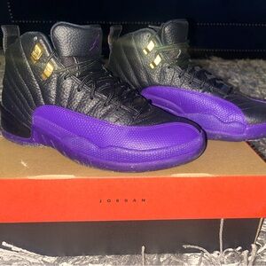 Air Jordan 12 Retro purple/black